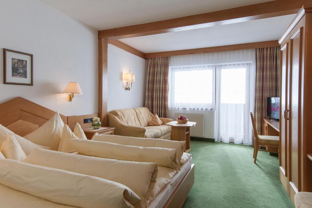Hotel Jagdhof Bed & Breakfast Obergurgl Room photo